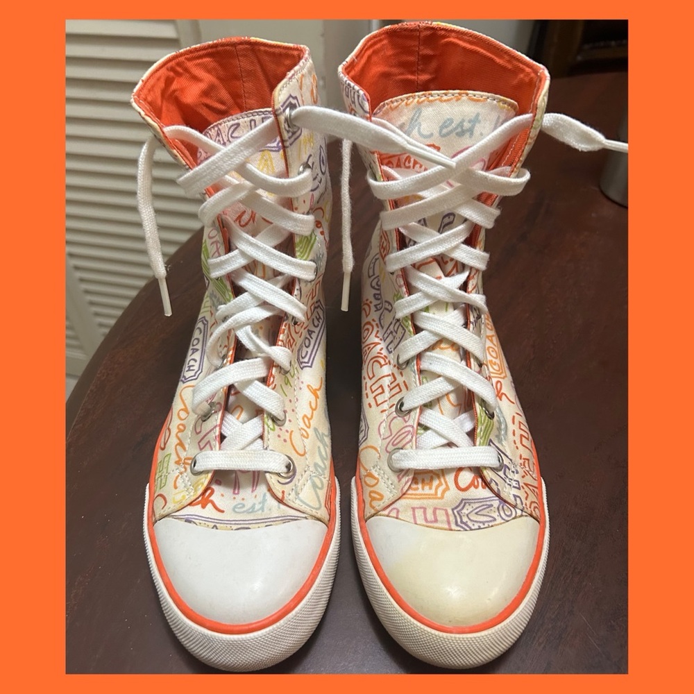 Vintage Coach Bonney High Top Sneakers Women's Canvas Signature
Graffiti Print